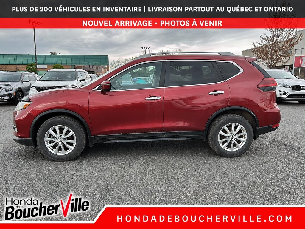 2018 Nissan Rogue SV in Terrebonne, Quebec - 5 - w1024h768px