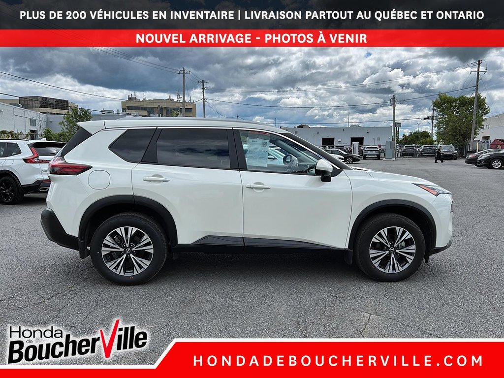 2023 Nissan Rogue SV MOONROOF in Terrebonne, Quebec - 13 - w1024h768px