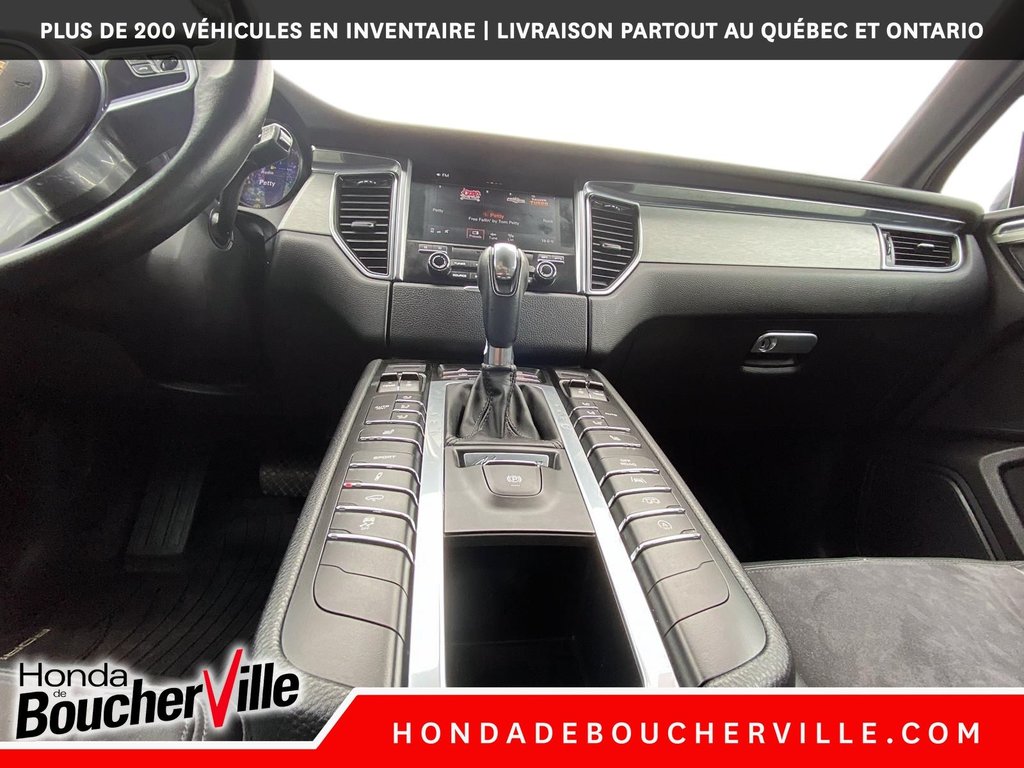 2017 Porsche Macan GTS in Terrebonne, Quebec - 33 - w1024h768px