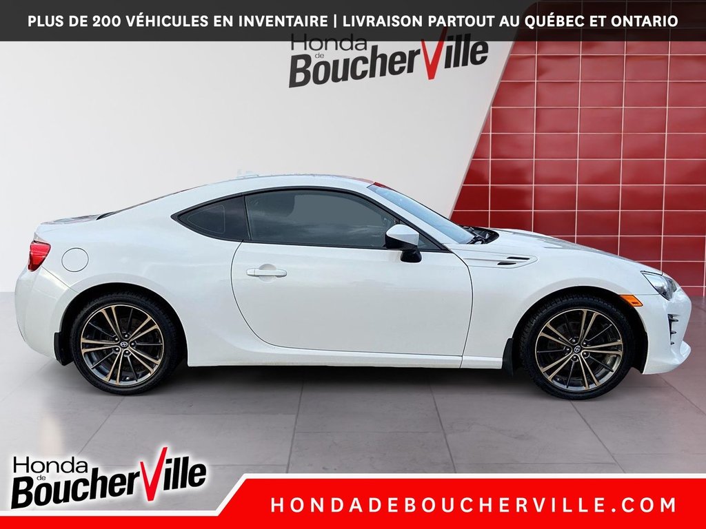 2017 Toyota 86 in Terrebonne, Quebec - 7 - w1024h768px