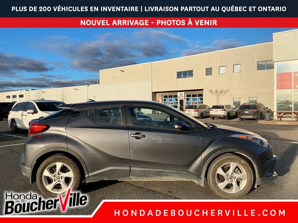 2018 Toyota C-HR XLE in Terrebonne, Quebec - 11 - w1024h768px