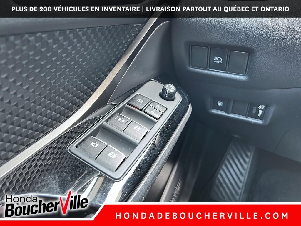 2019 Toyota C-HR XLE in Terrebonne, Quebec - 31 - w1024h768px
