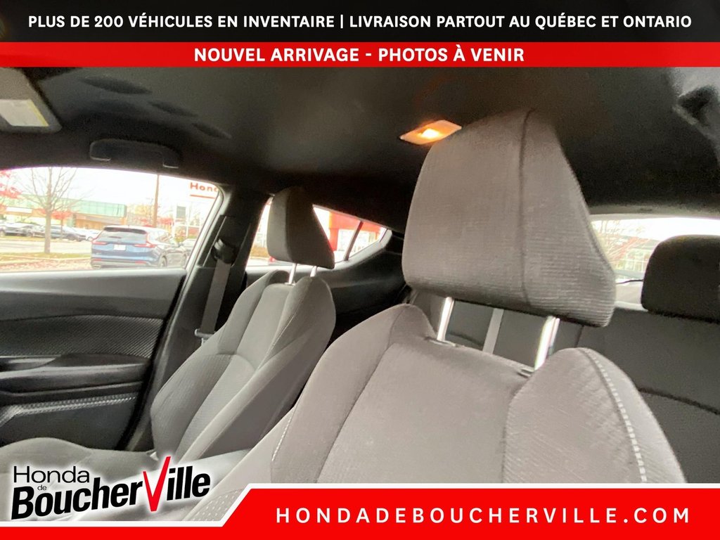 2019 Toyota C-HR LE in Terrebonne, Quebec - 17 - w1024h768px