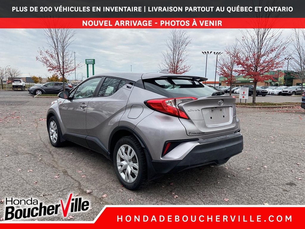 2019 Toyota C-HR LE in Terrebonne, Quebec - 11 - w1024h768px