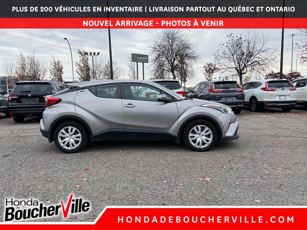 2019 Toyota C-HR LE in Terrebonne, Quebec - 5 - w1024h768px