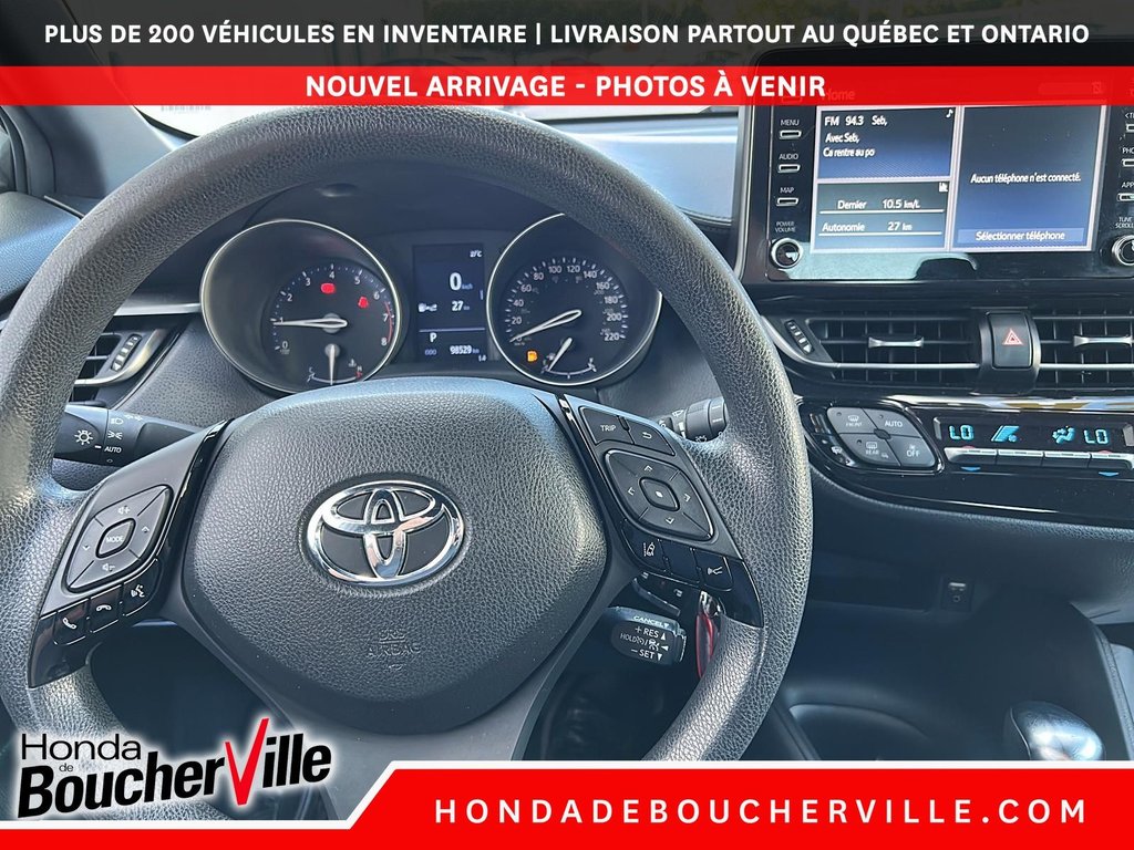 2019 Toyota C-HR LE in Terrebonne, Quebec - 15 - w1024h768px