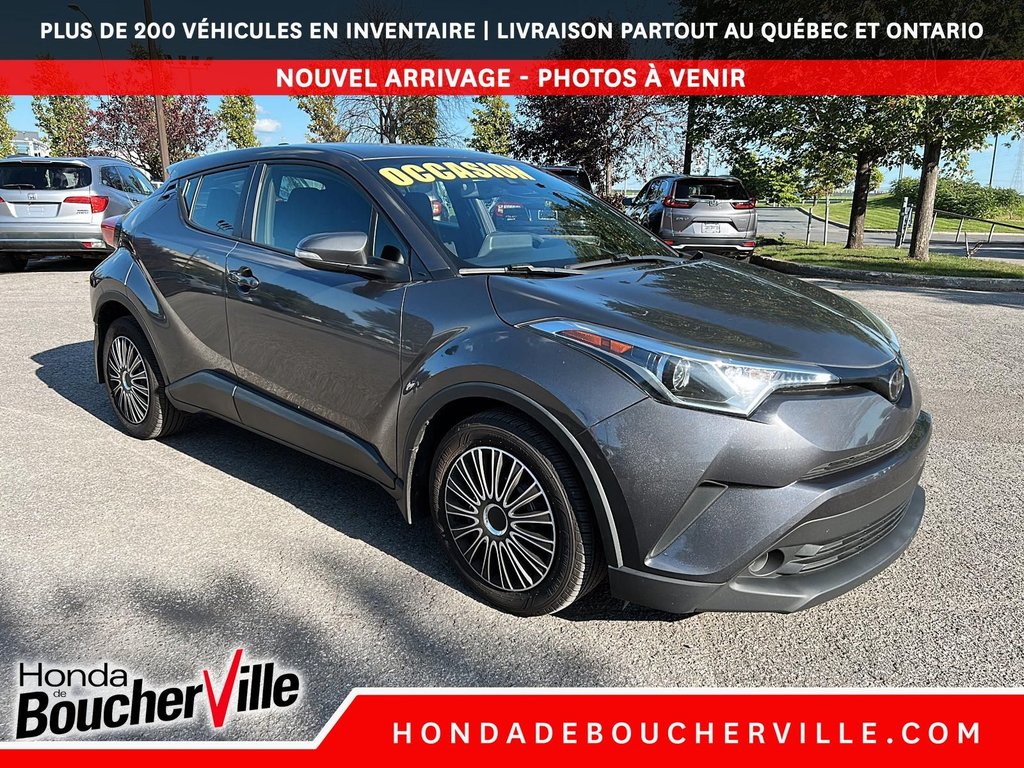 2019 Toyota C-HR LE in Terrebonne, Quebec - 7 - w1024h768px