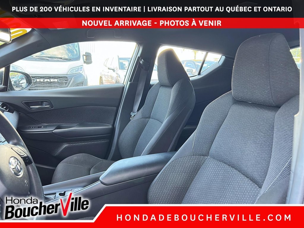 2019 Toyota C-HR LE in Terrebonne, Quebec - 13 - w1024h768px