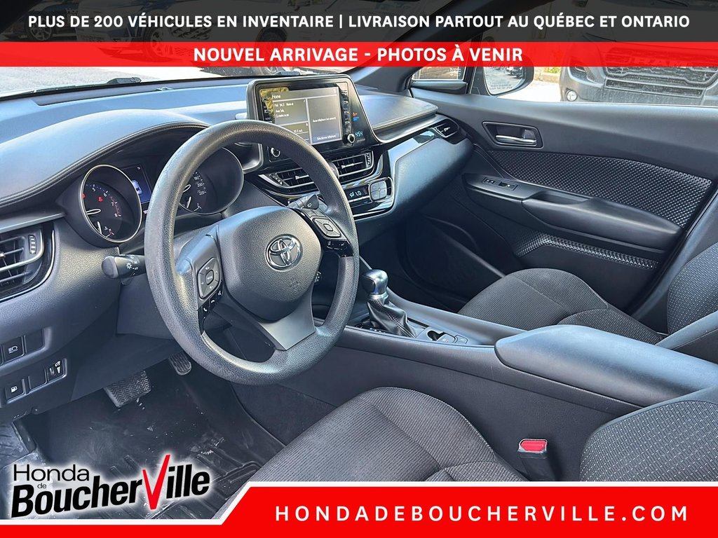 2019 Toyota C-HR LE in Terrebonne, Quebec - 11 - w1024h768px