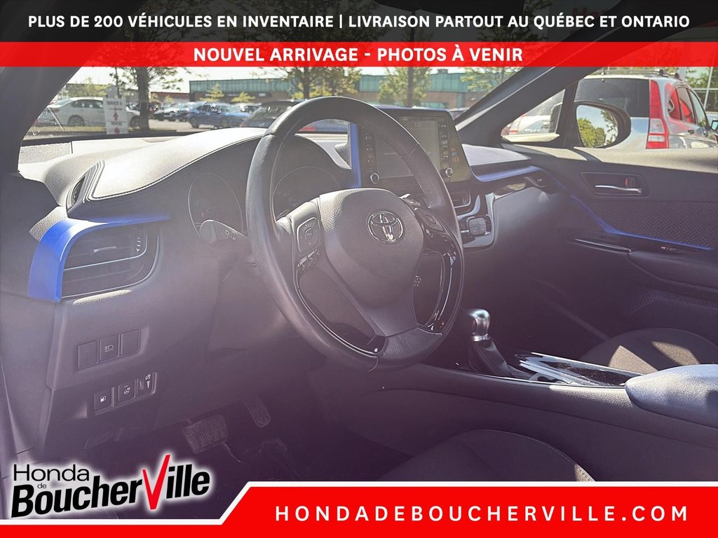 2020 Toyota C-HR LE in Terrebonne, Quebec - 23 - w1024h768px