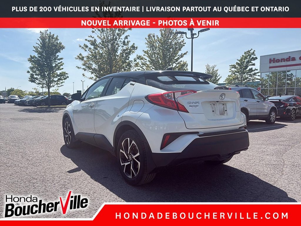 2020 Toyota C-HR LE in Terrebonne, Quebec - 5 - w1024h768px