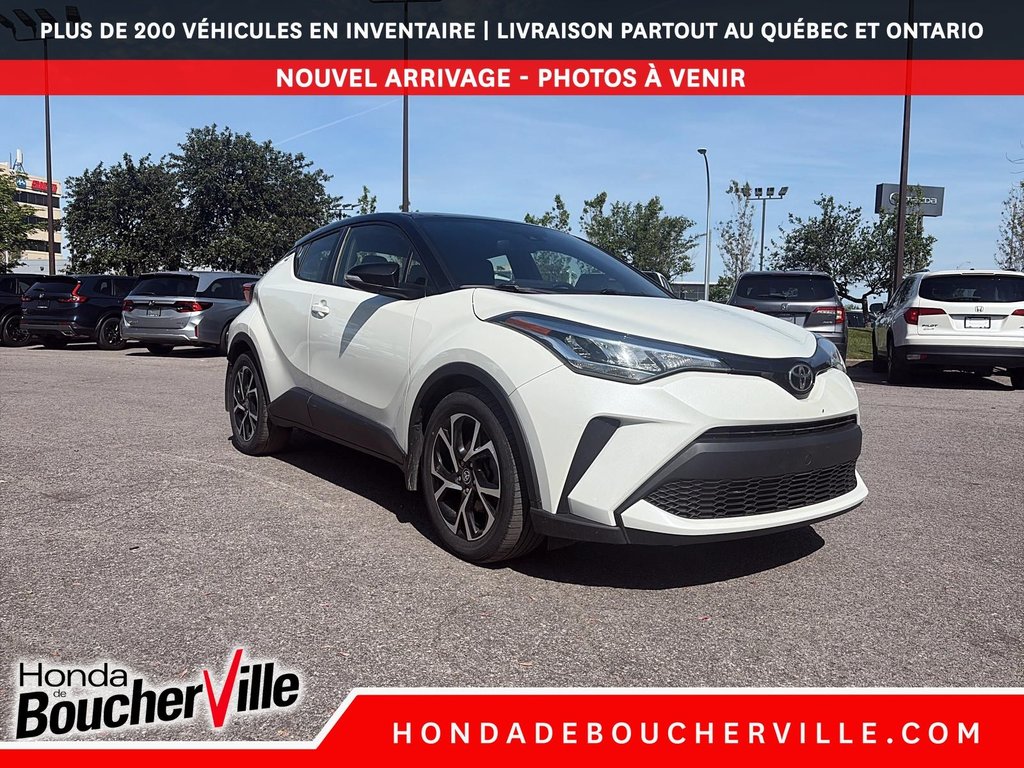 2020 Toyota C-HR LE in Terrebonne, Quebec - 11 - w1024h768px