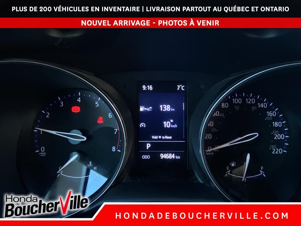 2021 Toyota C-HR LE in Terrebonne, Quebec - 15 - w1024h768px