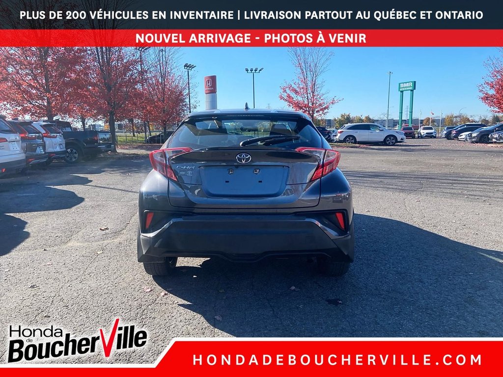 2021 Toyota C-HR LE in Terrebonne, Quebec - 9 - w1024h768px