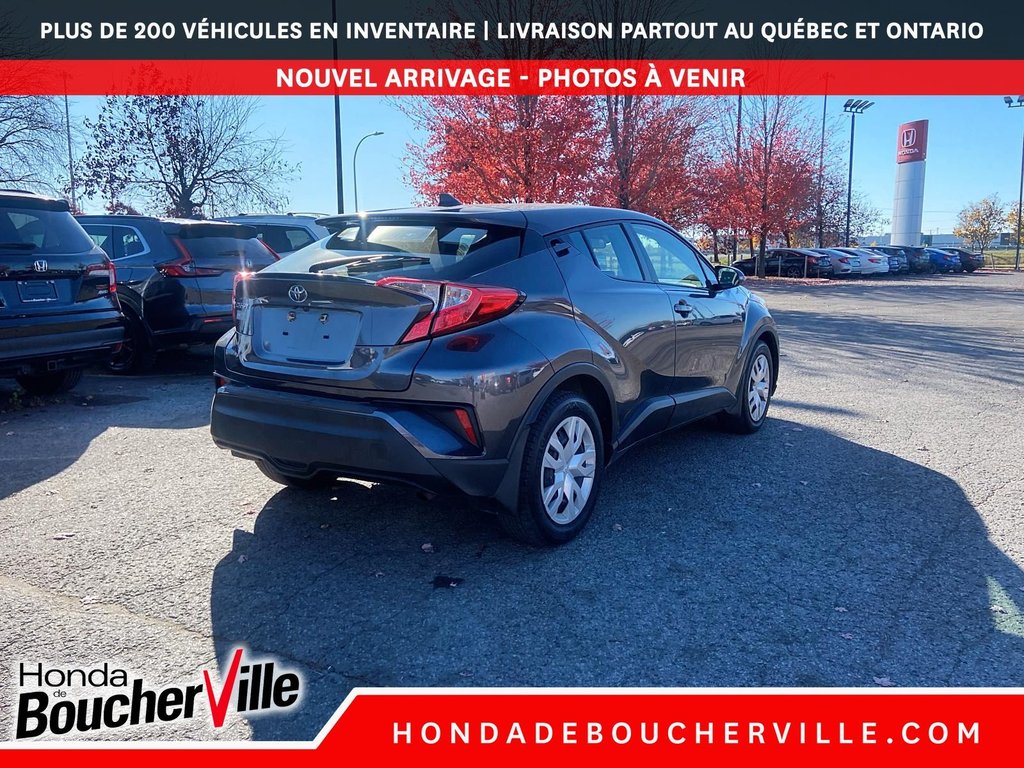 2021 Toyota C-HR LE in Terrebonne, Quebec - 7 - w1024h768px