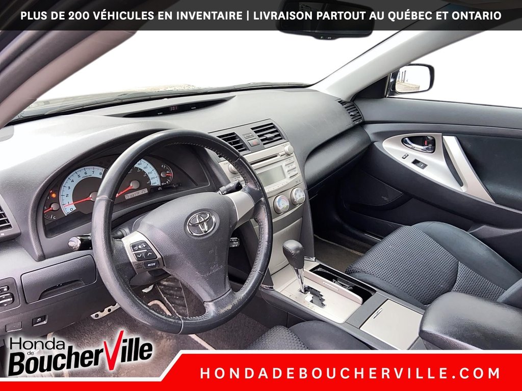 2010 Toyota Camry SE in Terrebonne, Quebec - 21 - w1024h768px