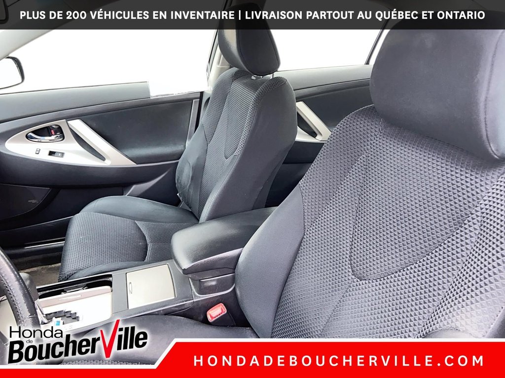 2010 Toyota Camry SE in Terrebonne, Quebec - 20 - w1024h768px