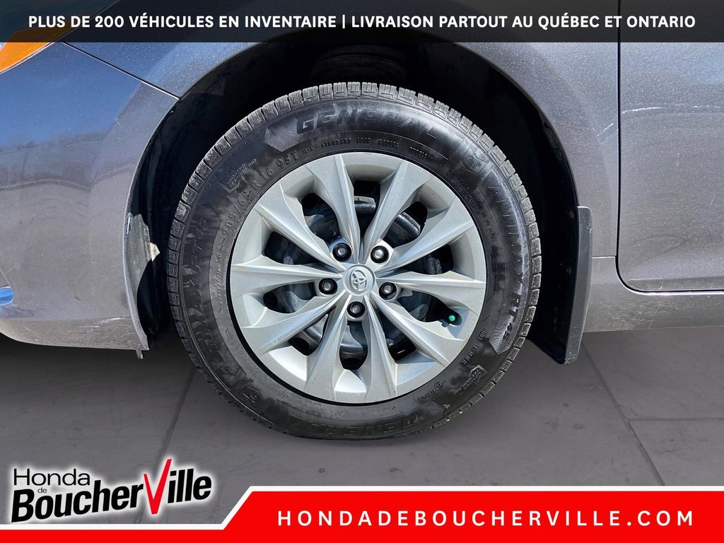 2015 Toyota Camry LE in Terrebonne, Quebec - 15 - w1024h768px