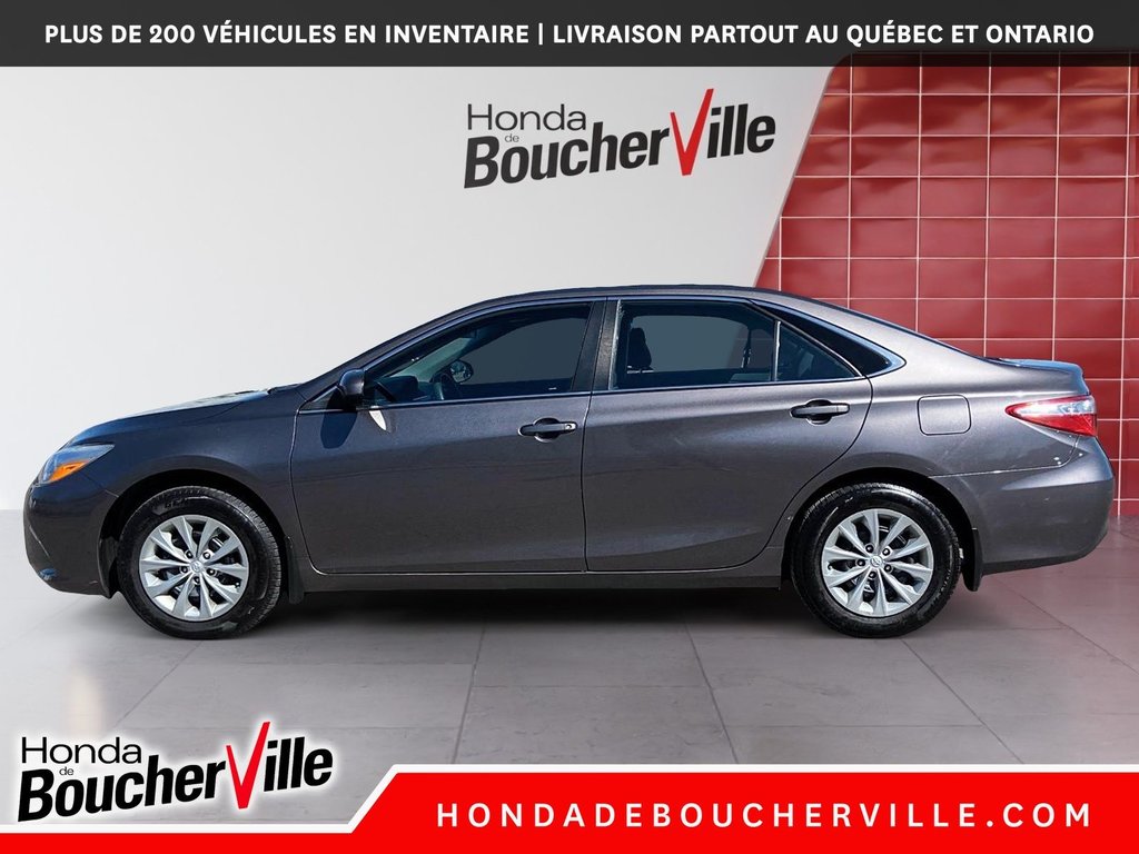 2015 Toyota Camry LE in Terrebonne, Quebec - 13 - w1024h768px