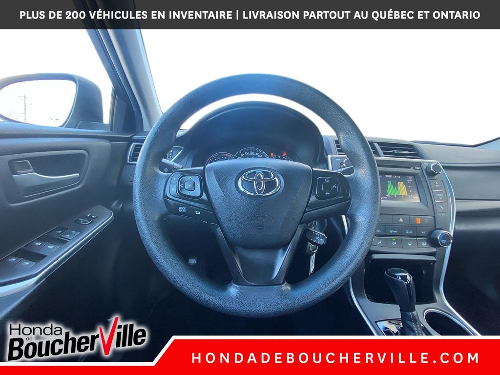 2015 Toyota Camry LE in Terrebonne, Quebec - 25 - w1024h768px
