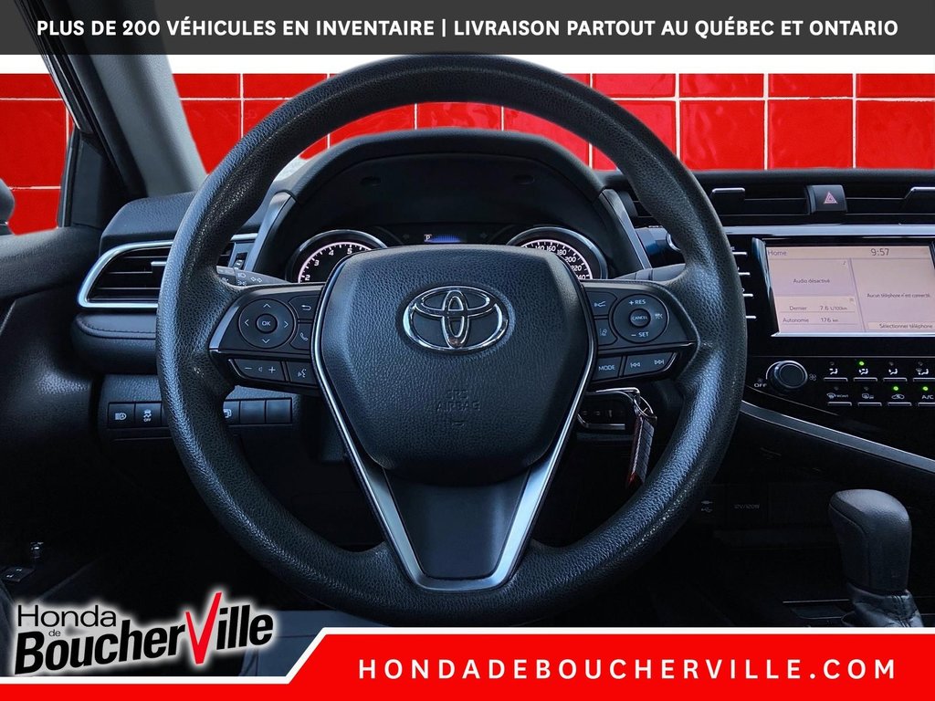 2018 Toyota Camry LE in Terrebonne, Quebec - 26 - w1024h768px