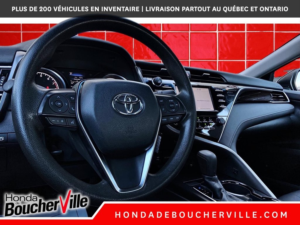 2018 Toyota Camry LE in Terrebonne, Quebec - 21 - w1024h768px