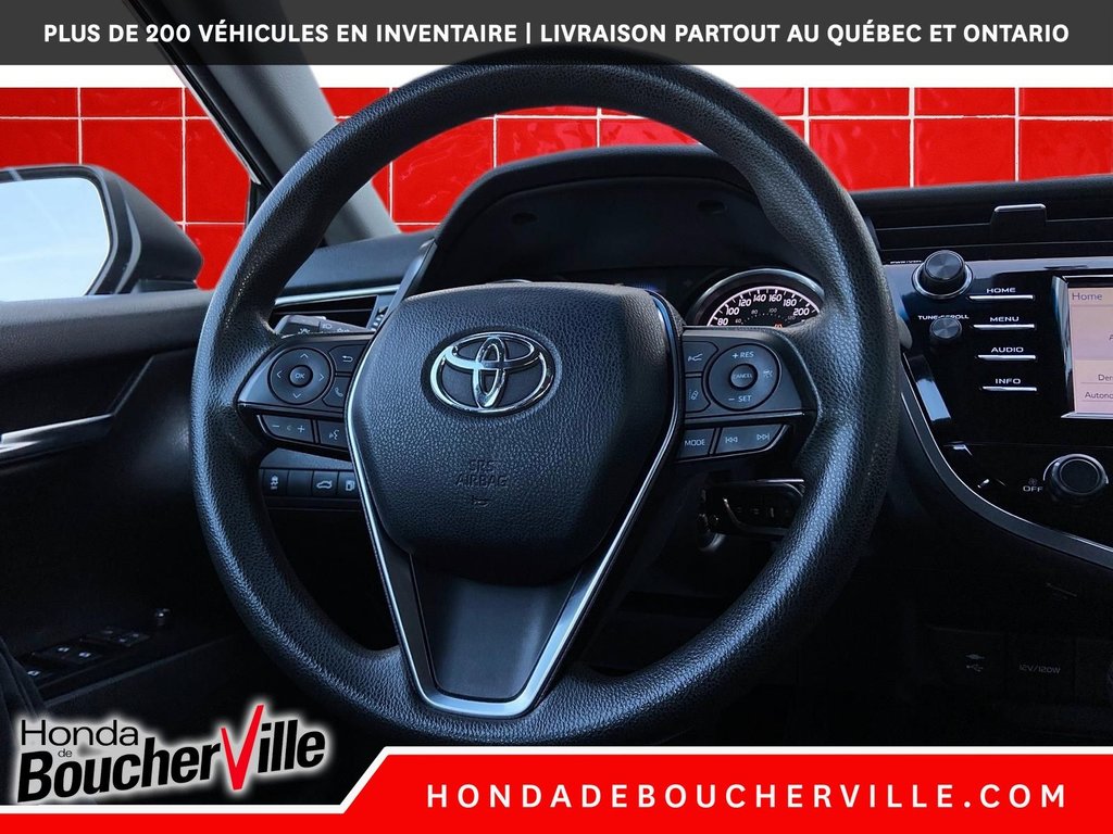 2018 Toyota Camry LE in Terrebonne, Quebec - 24 - w1024h768px