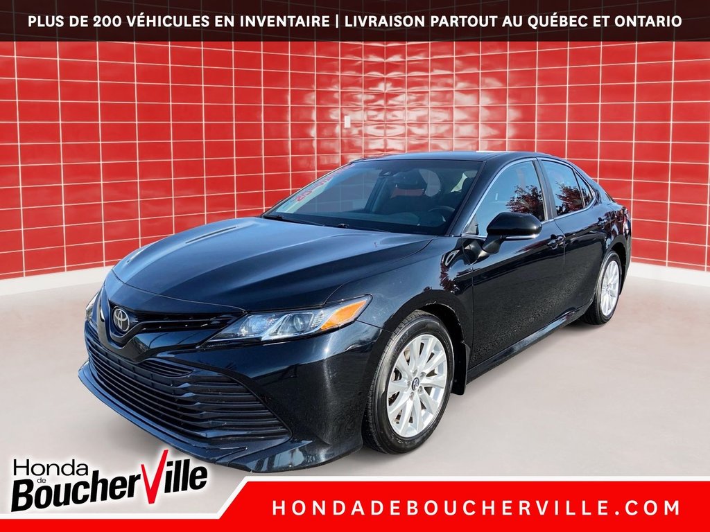 2018 Toyota Camry LE in Terrebonne, Quebec - 7 - w1024h768px