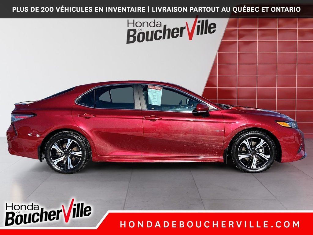 Toyota Camry SE 2018 à Terrebonne, Québec - 9 - w1024h768px