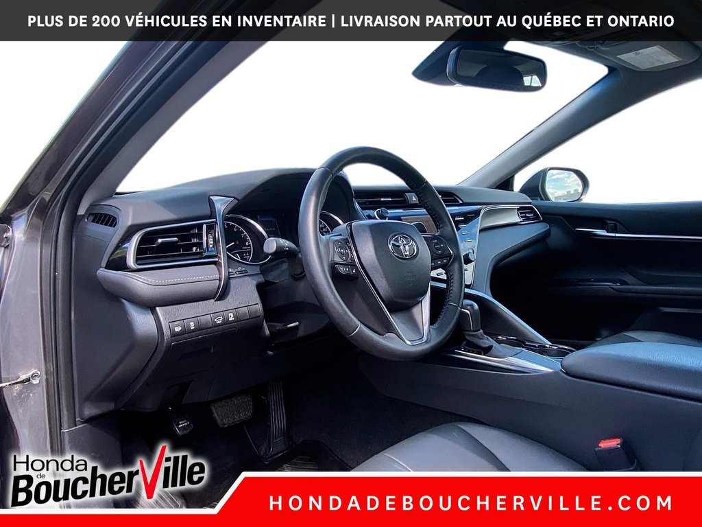 2020 Toyota Camry SE Upgrade in Terrebonne, Quebec - 23 - w1024h768px