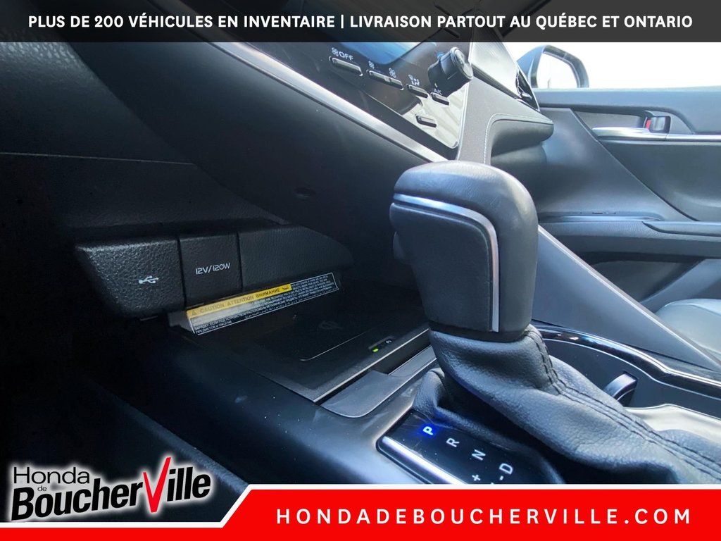 2020 Toyota Camry SE Upgrade in Terrebonne, Quebec - 31 - w1024h768px