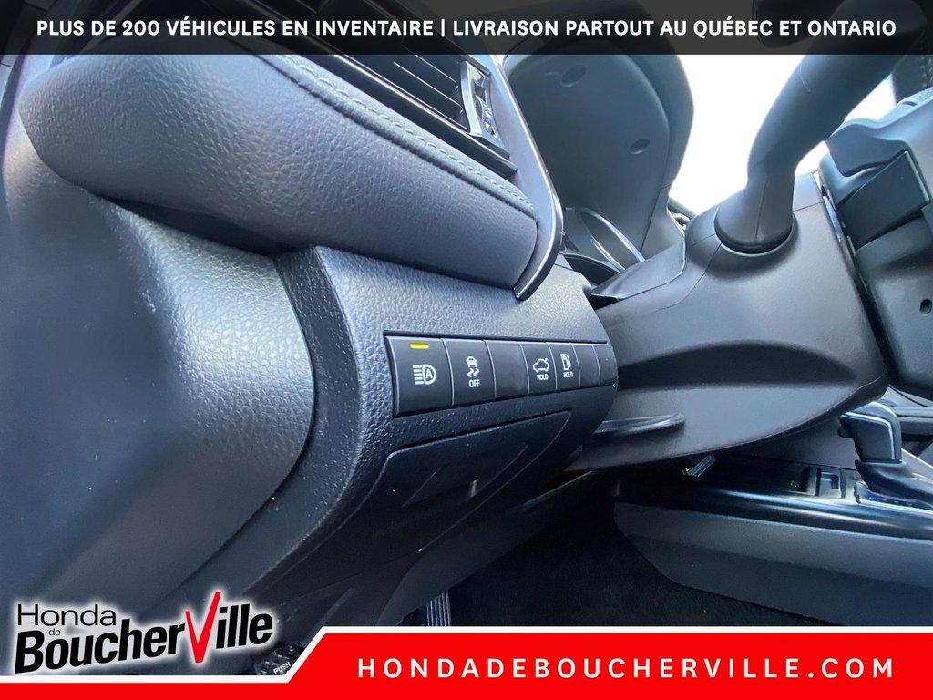 2020 Toyota Camry SE Upgrade in Terrebonne, Quebec - 27 - w1024h768px