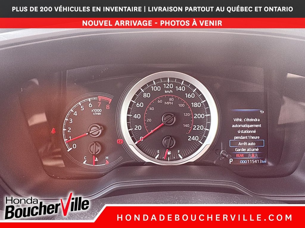 2022 Toyota Corolla Cross LE in Terrebonne, Quebec - 31 - w1024h768px