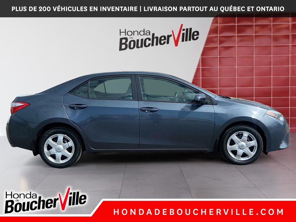 2015 Toyota Corolla LE in Terrebonne, Quebec - 9 - w1024h768px