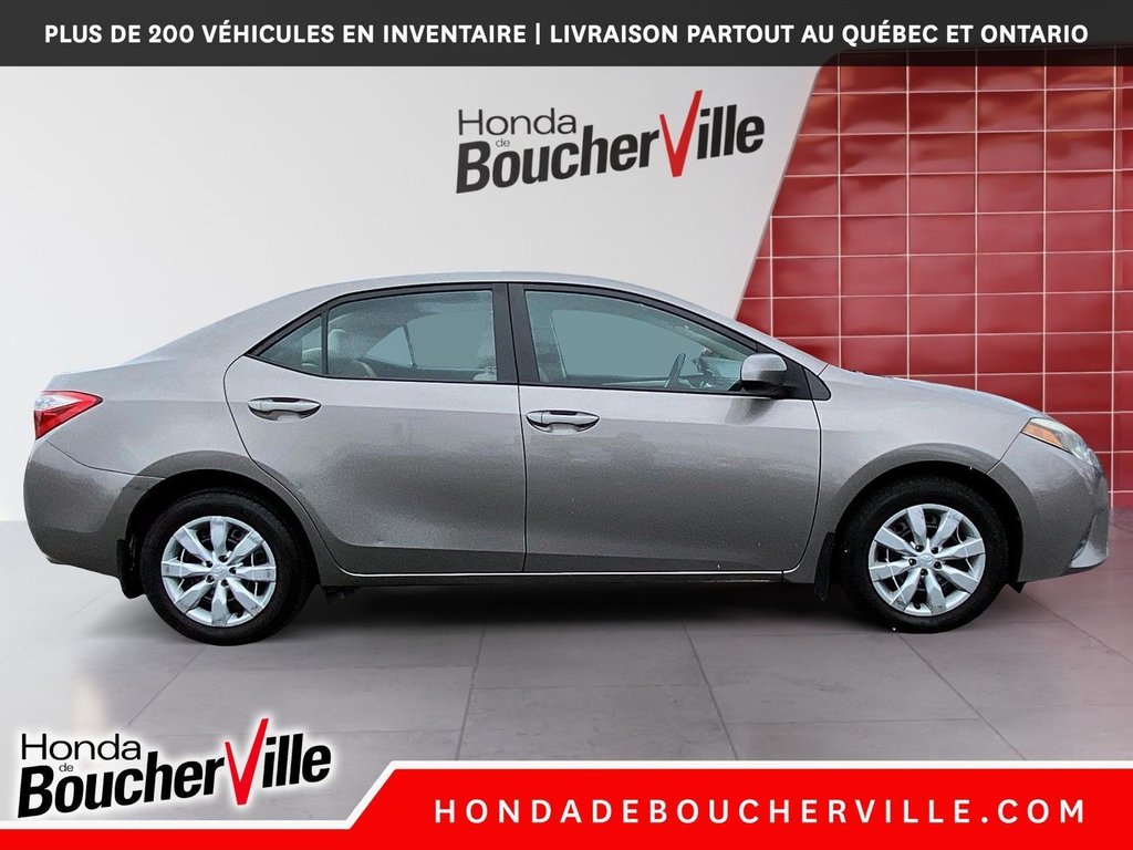 2015 Toyota Corolla LE in Terrebonne, Quebec - 5 - w1024h768px