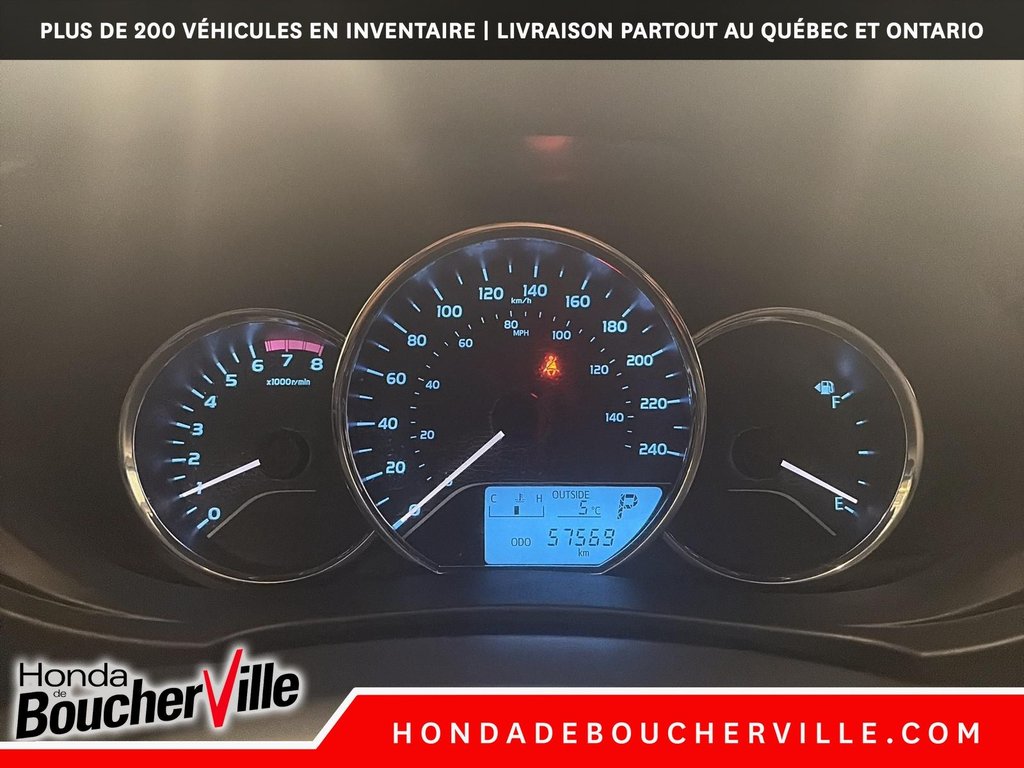 2016 Toyota Corolla LE in Terrebonne, Quebec - 25 - w1024h768px