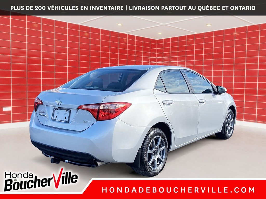 2017 Toyota Corolla LE in Terrebonne, Quebec - 3 - w1024h768px