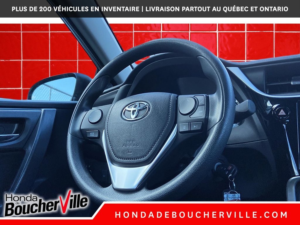 2017 Toyota Corolla LE in Terrebonne, Quebec - 8 - w1024h768px