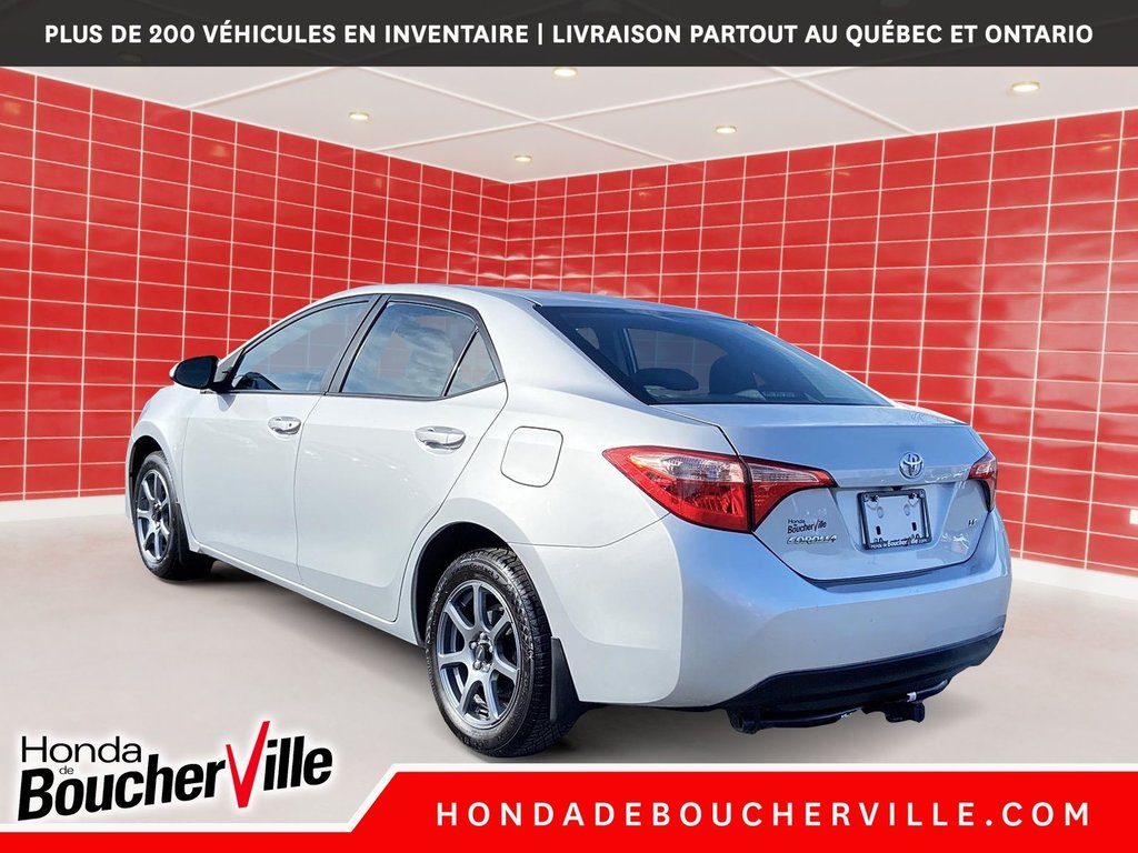 2017 Toyota Corolla LE in Terrebonne, Quebec - 15 - w1024h768px