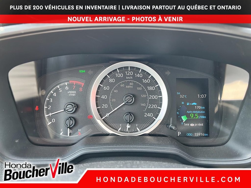 2020 Toyota Corolla LE in Terrebonne, Quebec - 17 - w1024h768px