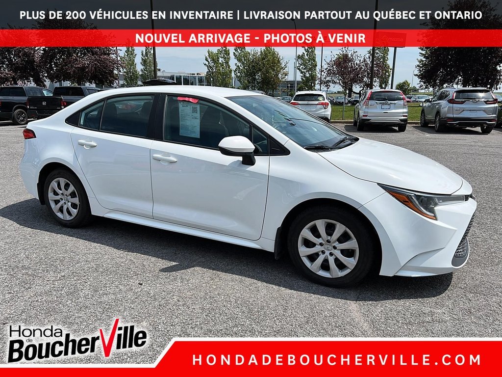 2020 Toyota Corolla LE in Terrebonne, Quebec - 13 - w1024h768px