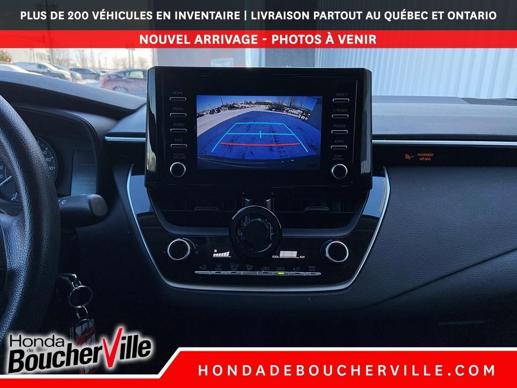 2020 Toyota Corolla LE in Terrebonne, Quebec - 13 - w1024h768px