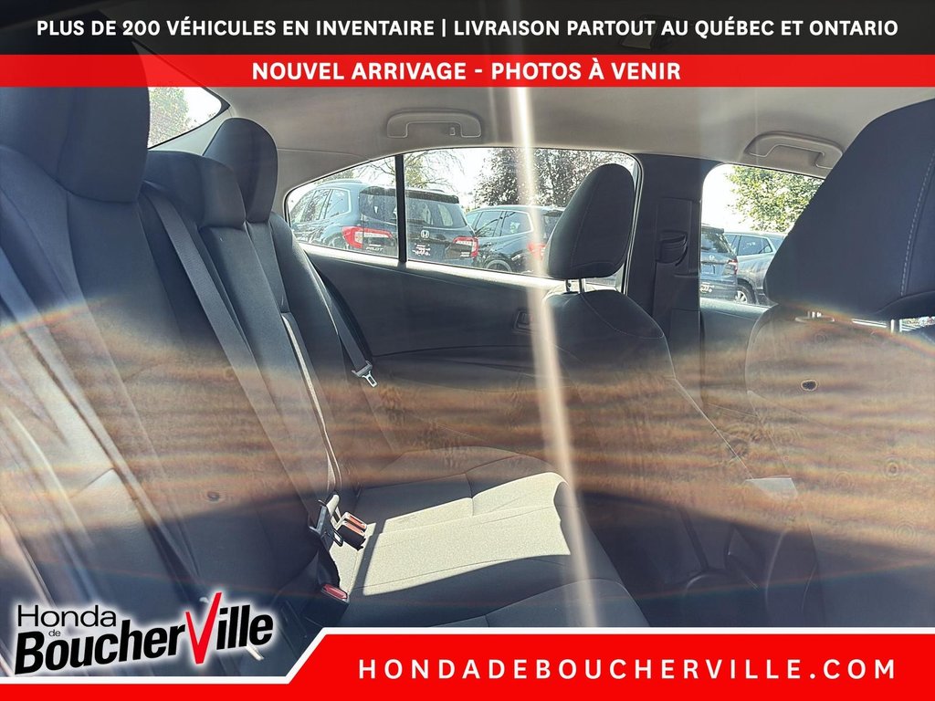 2022 Toyota Corolla LE in Terrebonne, Quebec - 31 - w1024h768px