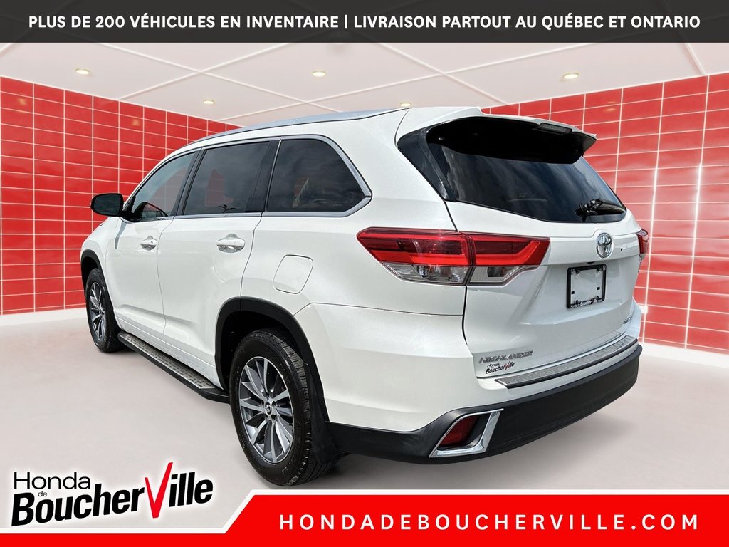 2017 Toyota Highlander XLE in Terrebonne, Quebec - 7 - w1024h768px