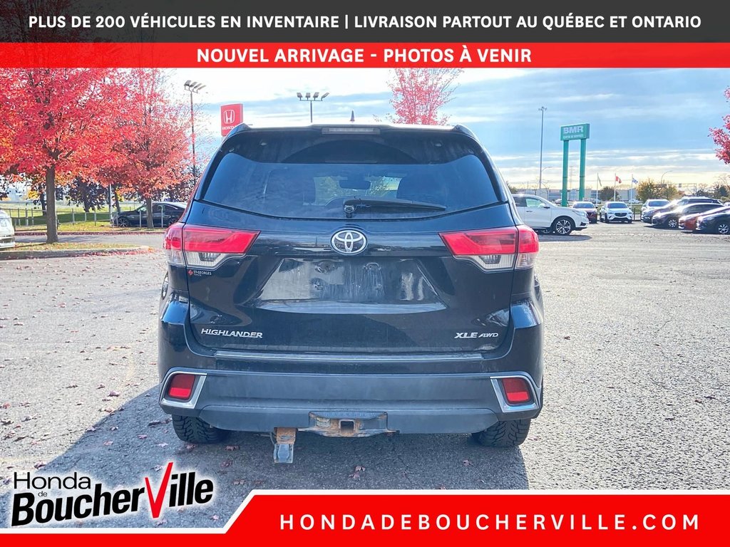 2018 Toyota Highlander XLE in Terrebonne, Quebec - 9 - w1024h768px