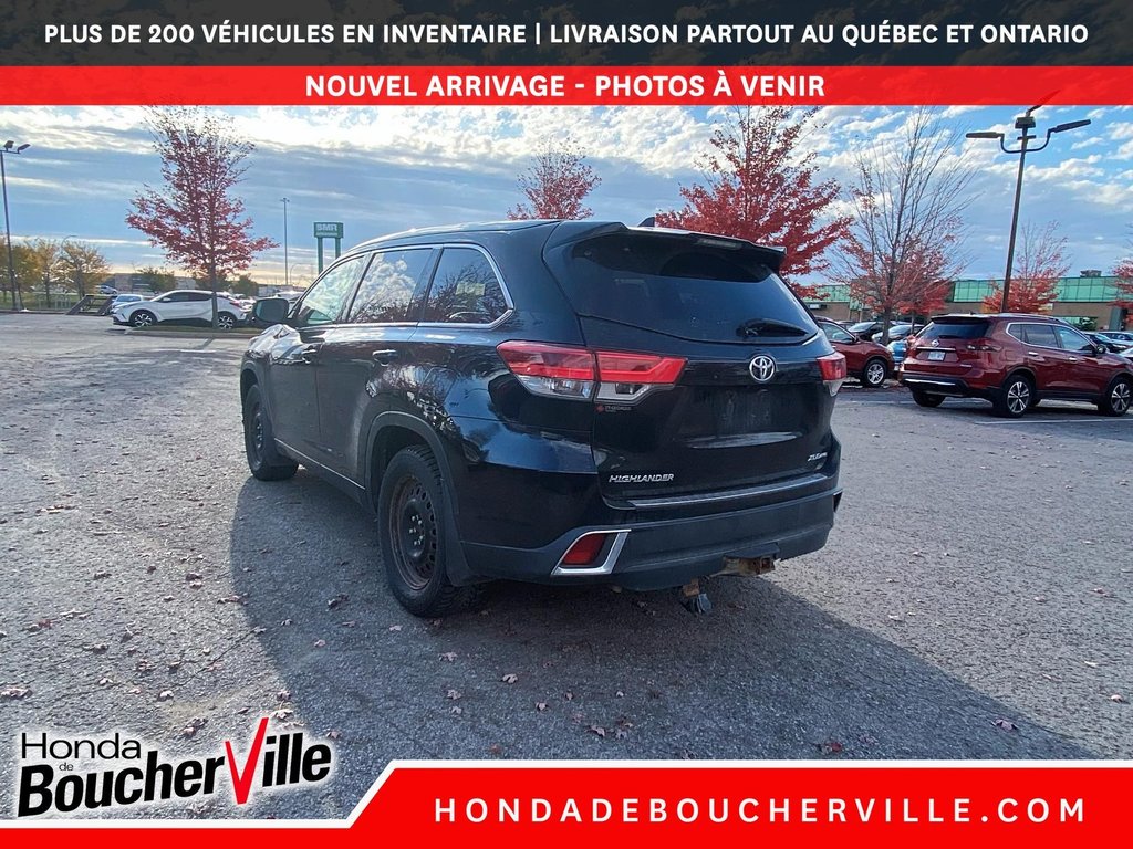 2018 Toyota Highlander XLE in Terrebonne, Quebec - 11 - w1024h768px