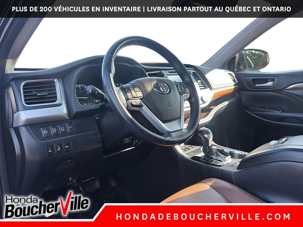 2018 Toyota Highlander Limited in Terrebonne, Quebec - 21 - w1024h768px