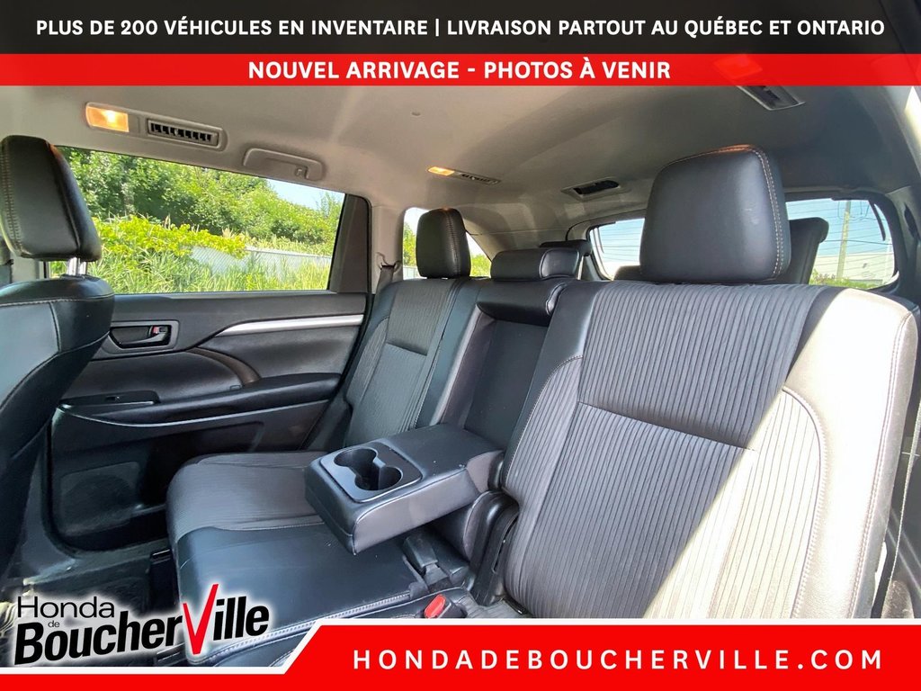 2019 Toyota Highlander LE in Terrebonne, Quebec - 25 - w1024h768px