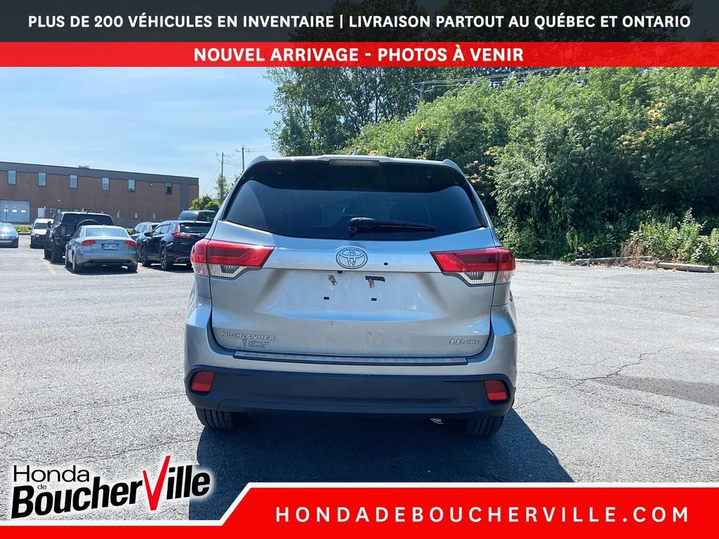 2019 Toyota Highlander LE in Terrebonne, Quebec - 11 - w1024h768px
