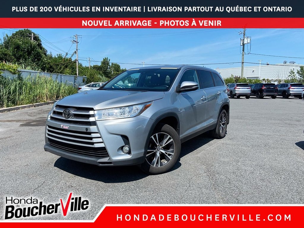 2019 Toyota Highlander LE in Terrebonne, Quebec - 1 - w1024h768px